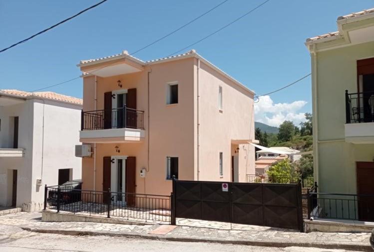 Hermes Holiday Home In The Port Of Sivota Экстерьер фото